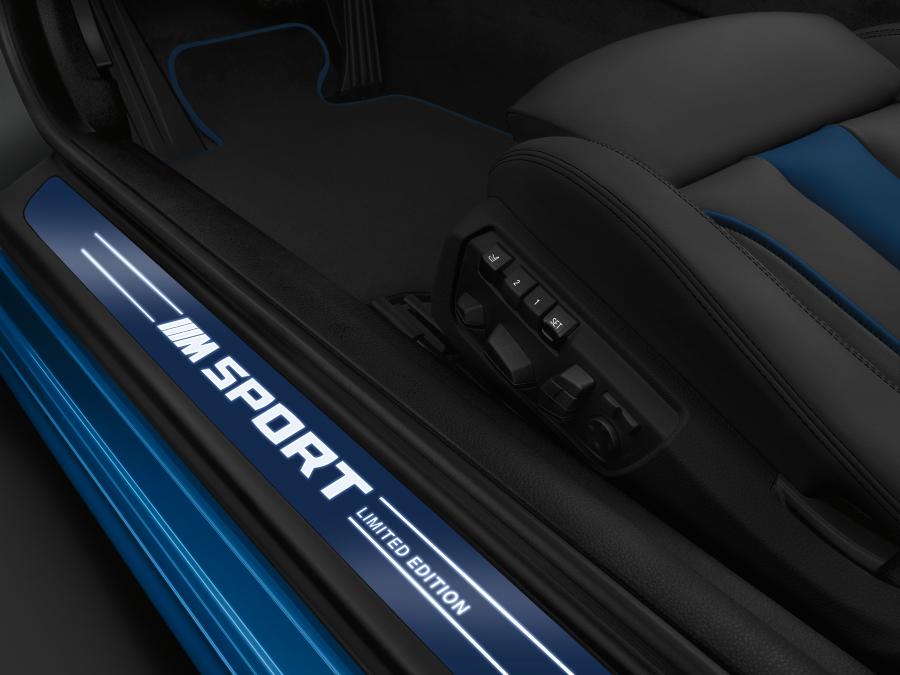 Детали интерьера BMW 6-Series M Sport Limited Edition 2017 года  (фото 7 из 8)